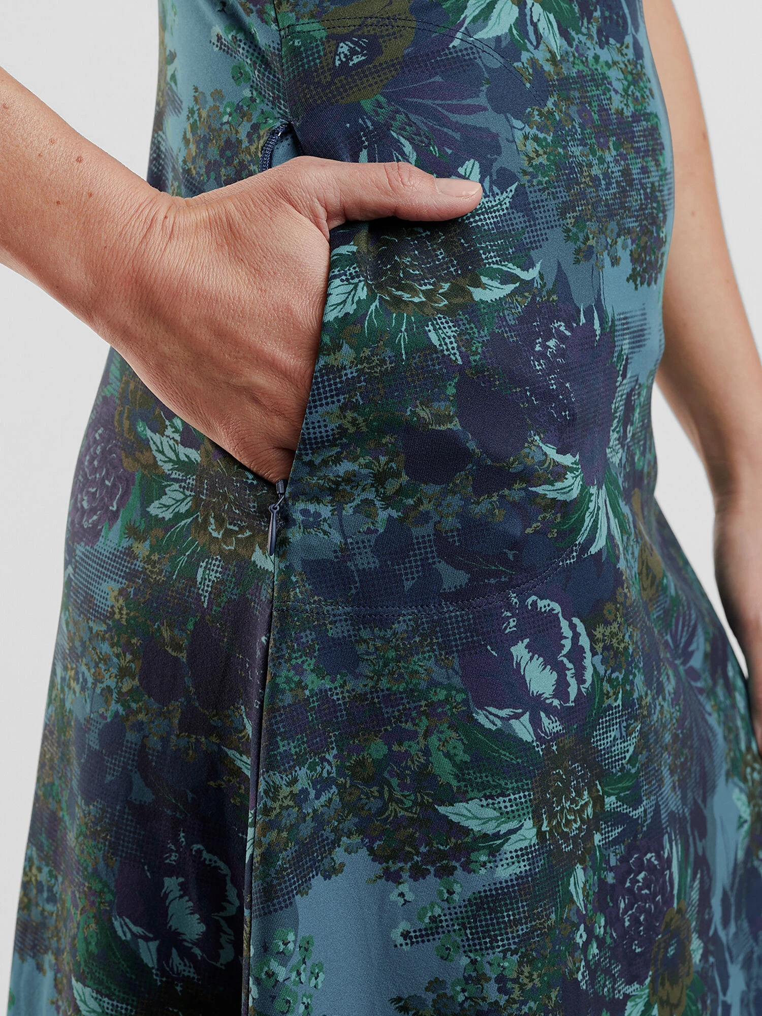 Yes Dress - Bali - Image 7