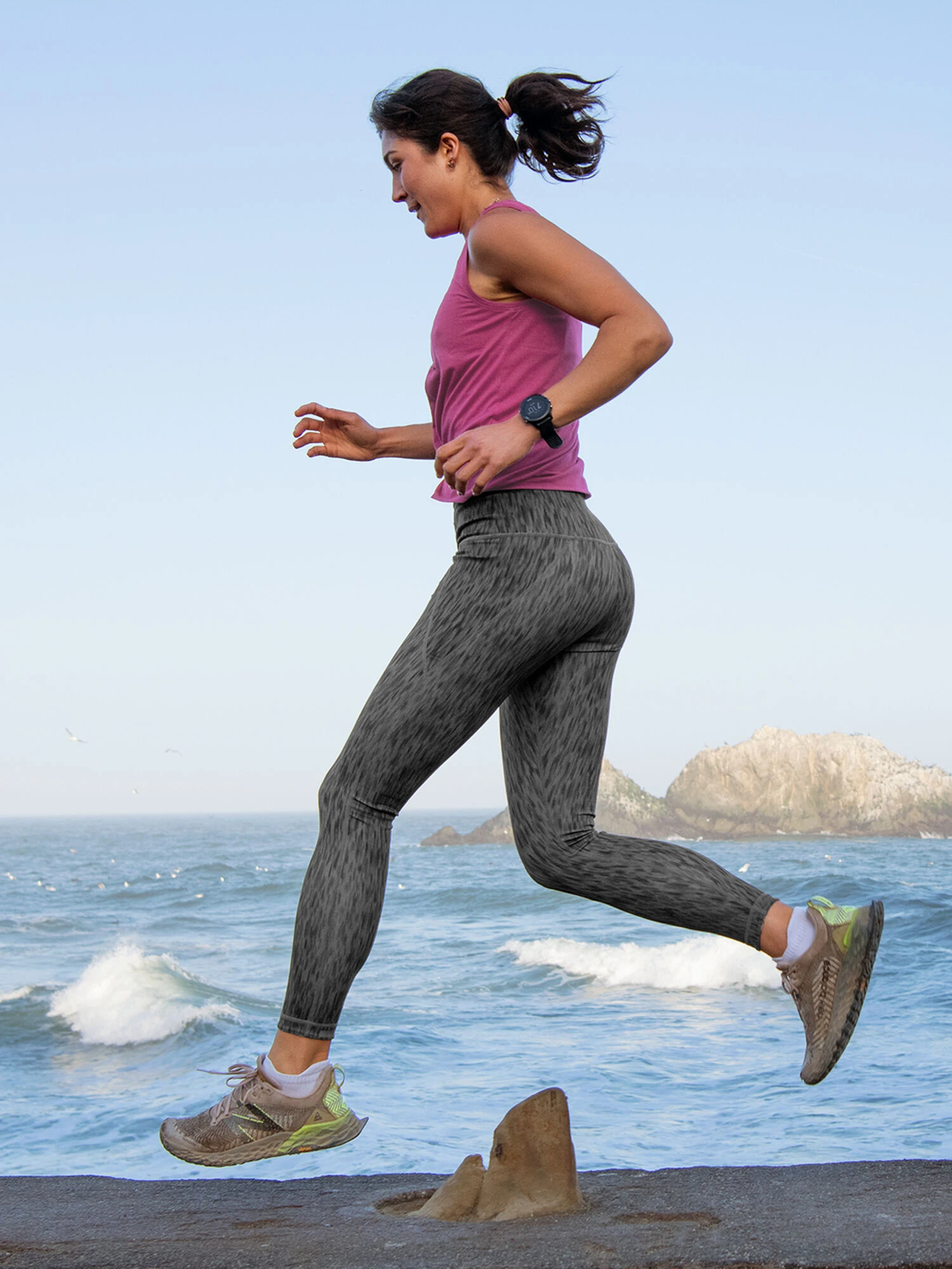 Mad Dash Reversible 7/8 Running Tights - Glacier Meadows