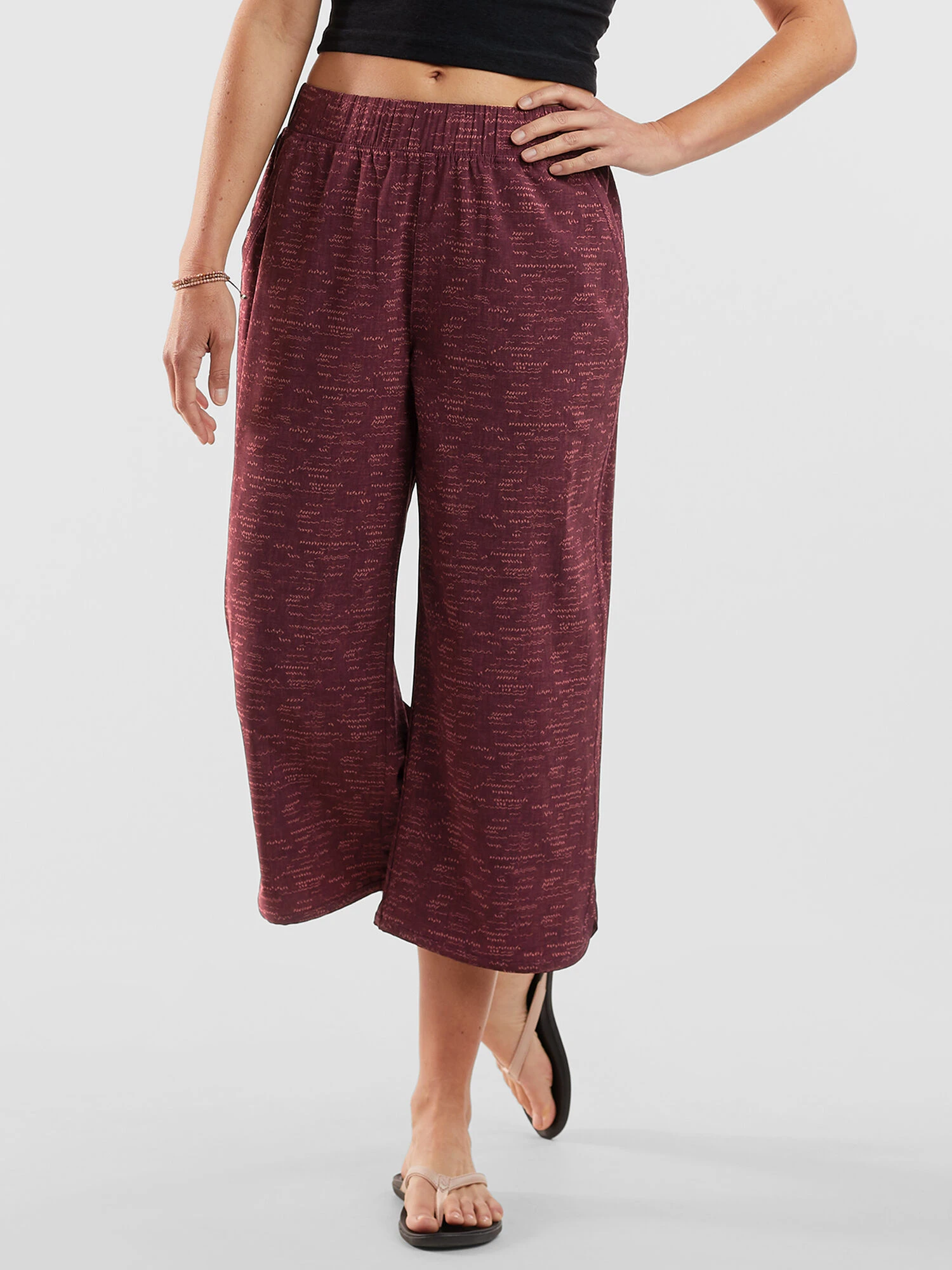 Slaycation 2.0 Cropped Pants - Aruba Petite - Image 2