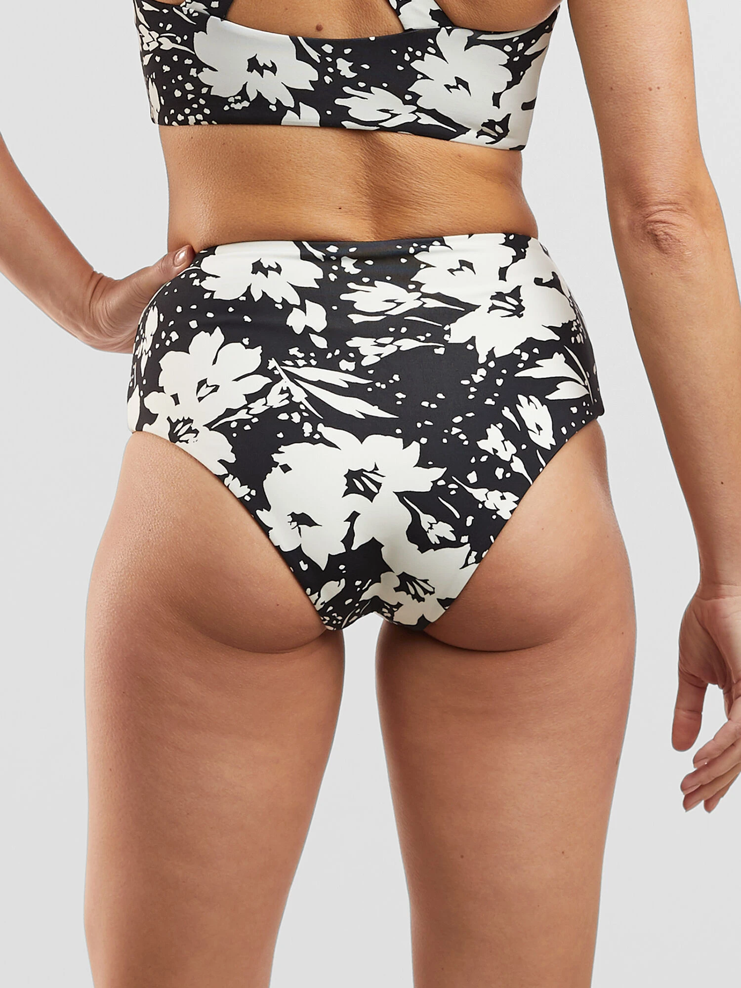 Two-Fer Reversible Bikini Bottom - Leilani Print - Image 2