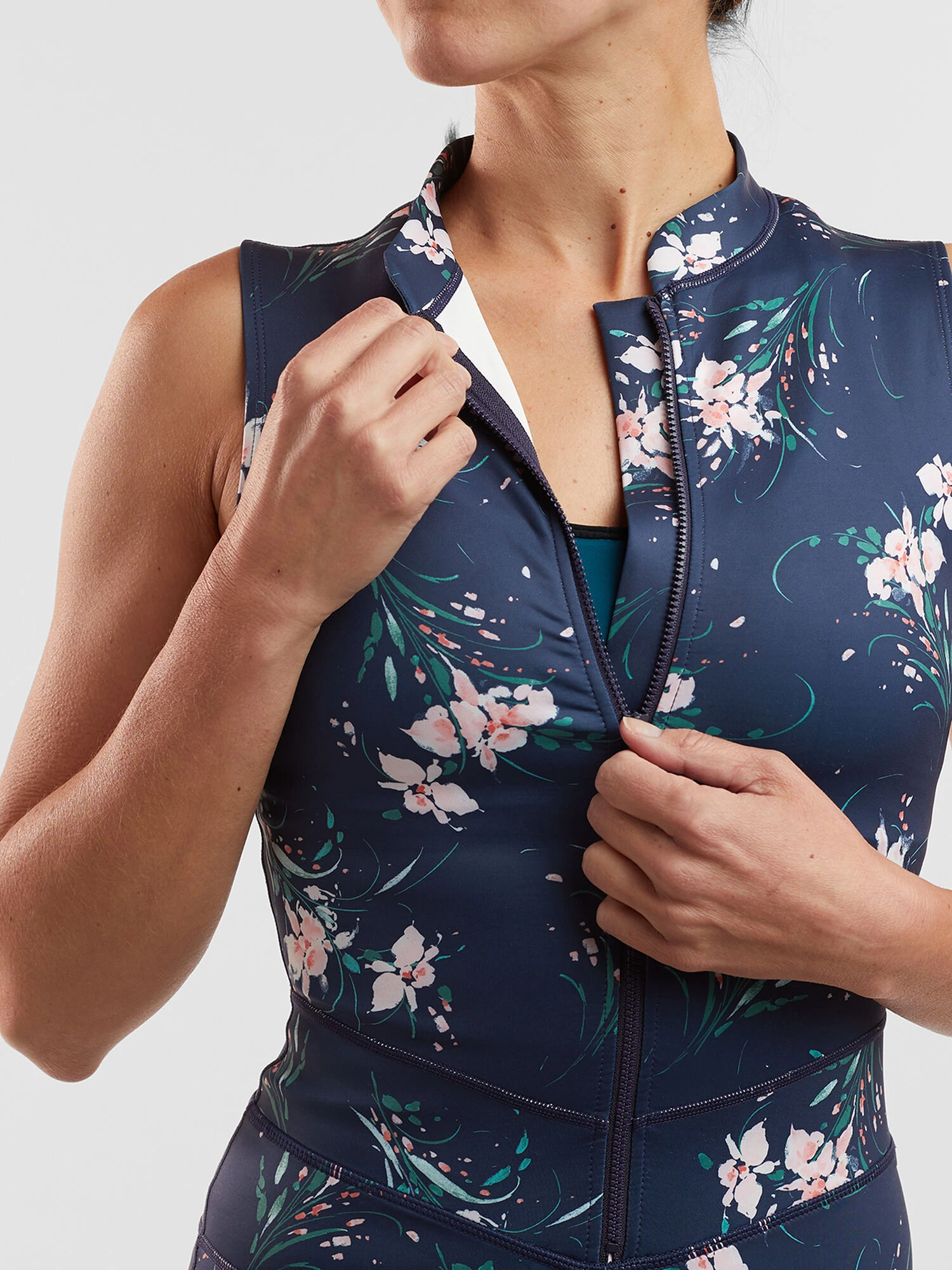 Duckdive Sleeveless Wetsuit - Image 5